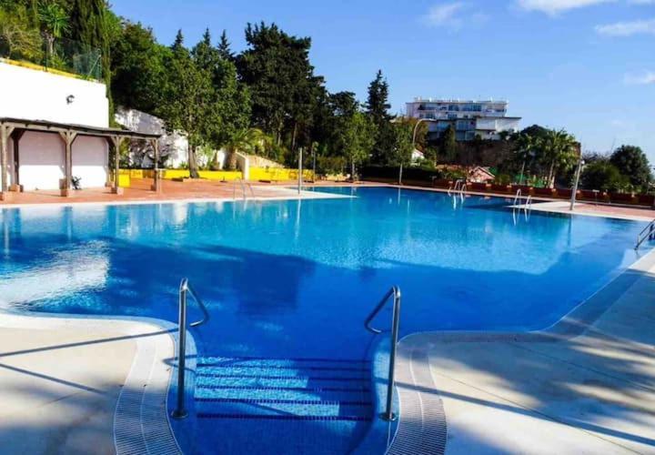 Appartement Apartamento Con Vistas Al Mar En Puerto Marina à Torremolinos Extérieur photo